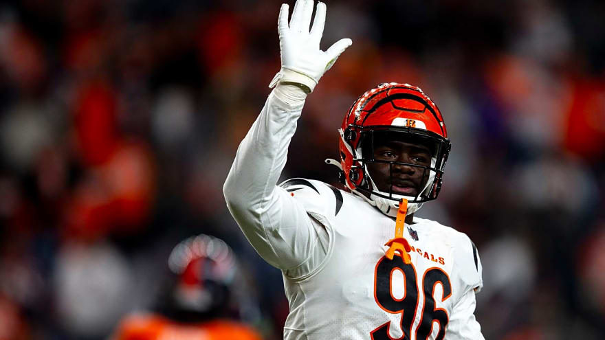 Falcons To Sign Cameron Sample
