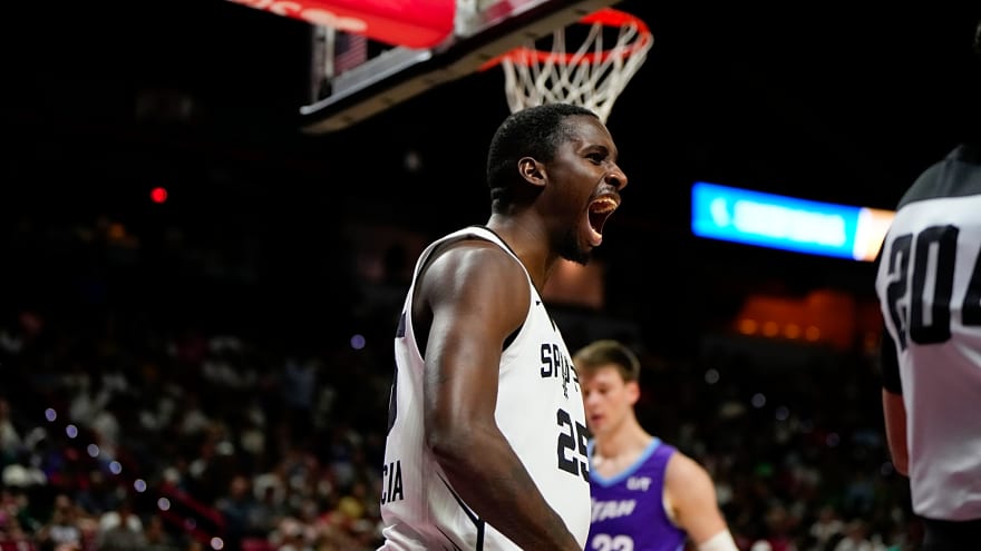 Summer League standout turns down international offer
