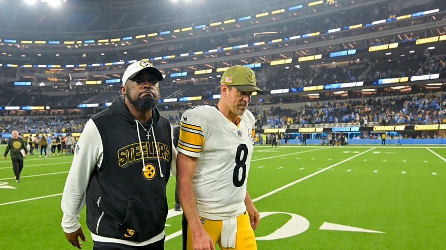 Aaron Rodgers&#39; Recent Actions And Future Have Things Unstable Within The Steelers&#39; Locker Room