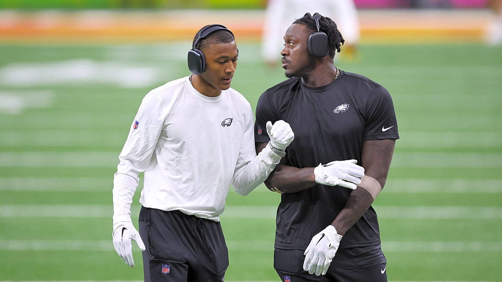 AJ Brown, DeVonta Smith both unhappy with Eagles’ offense