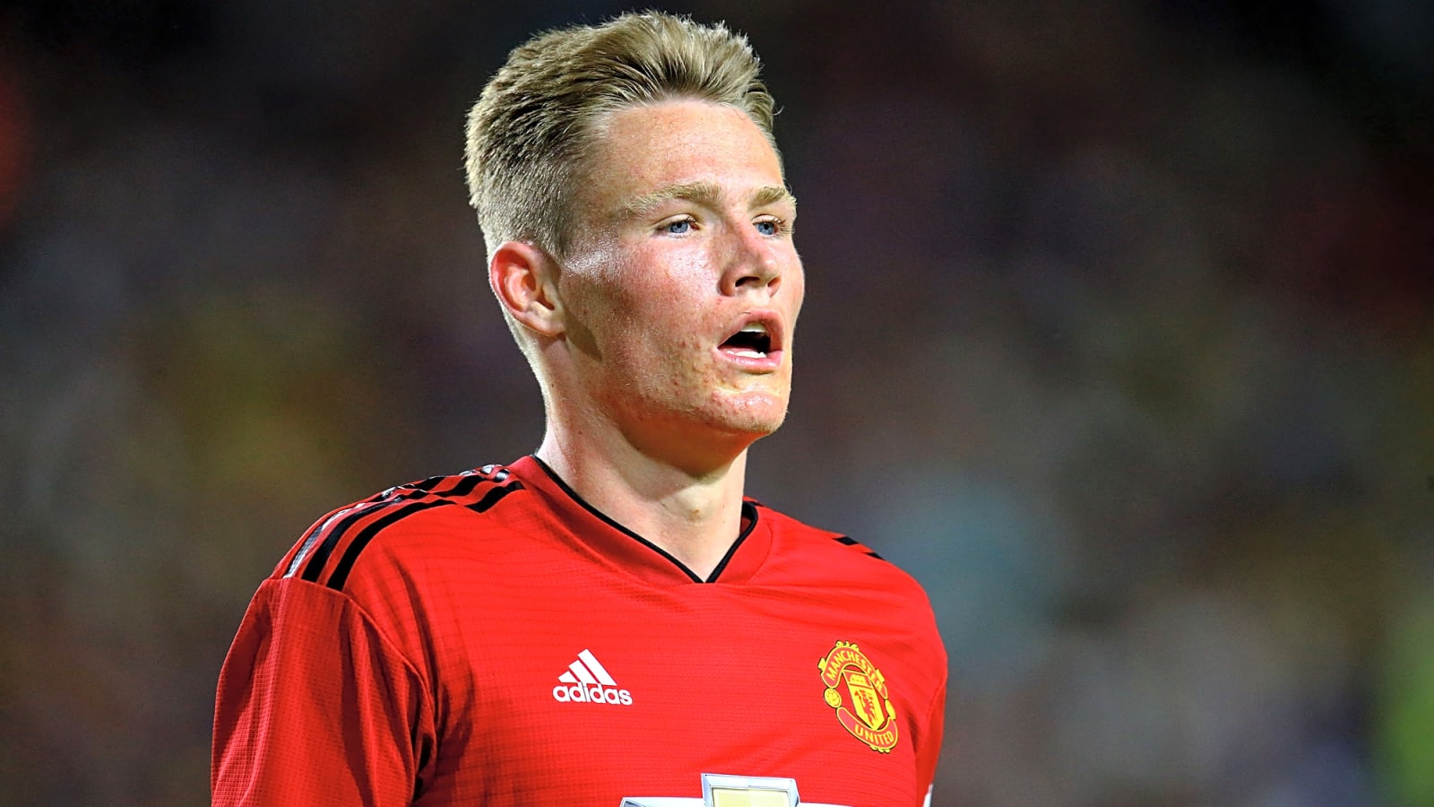 Napoli chief comments on signing Manchester United star