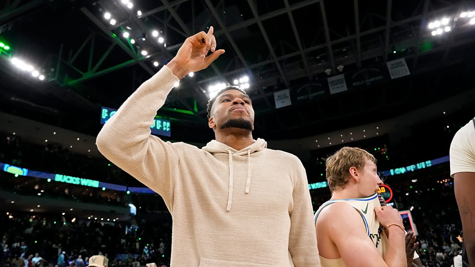 Giannis Antetokounmpo linked to one East playoff team after latest hiring
