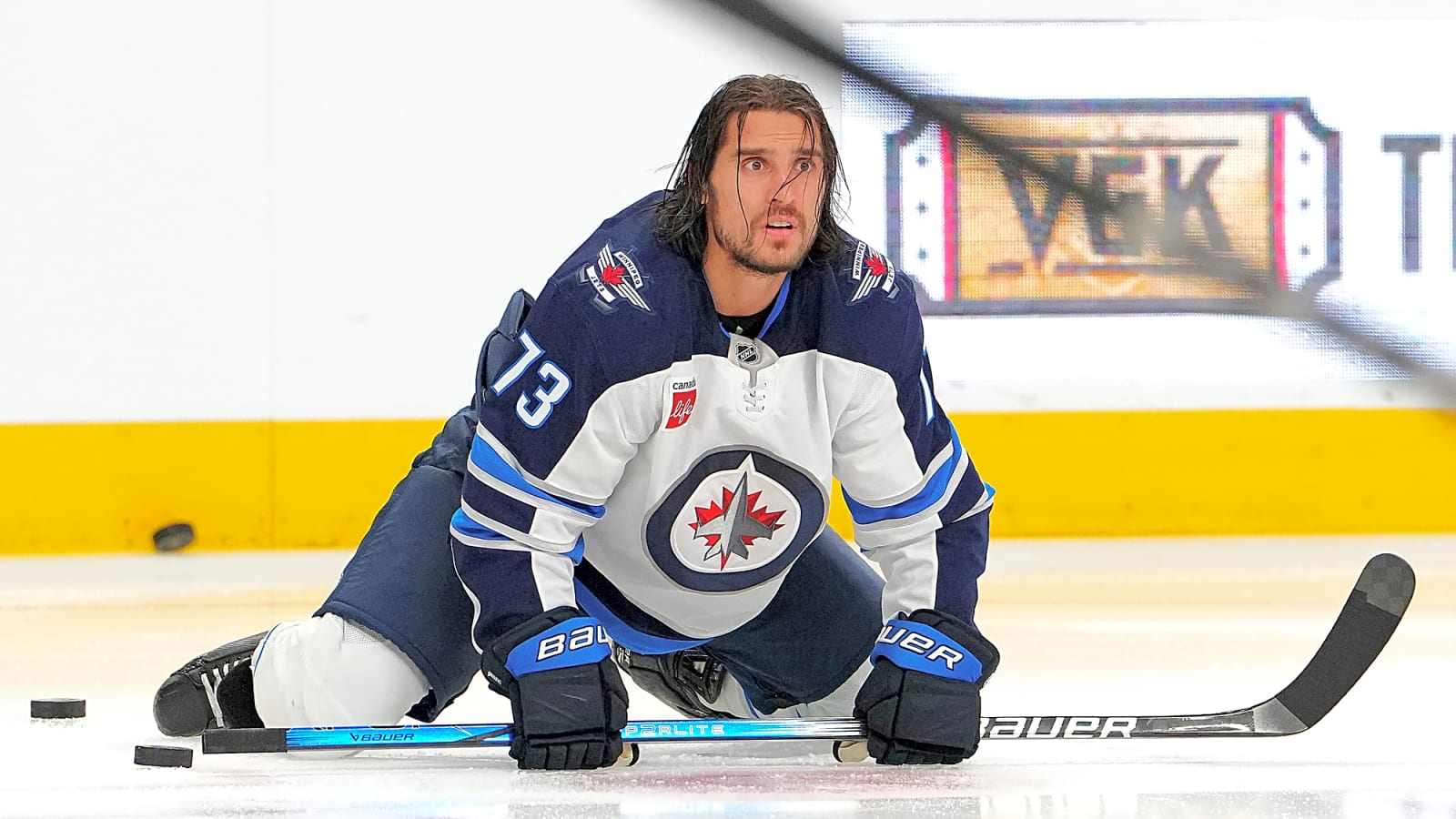 NHL Analyst Links Lightning to Fan-Favorite Jets Forward in Free Agency
