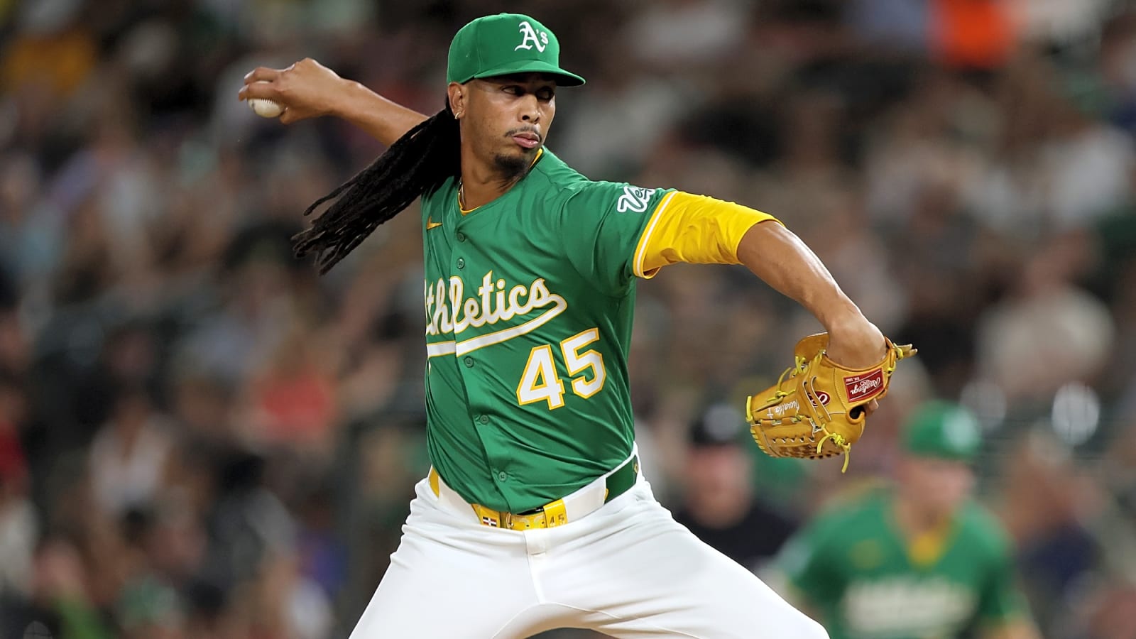 Braves make multiple roster moves