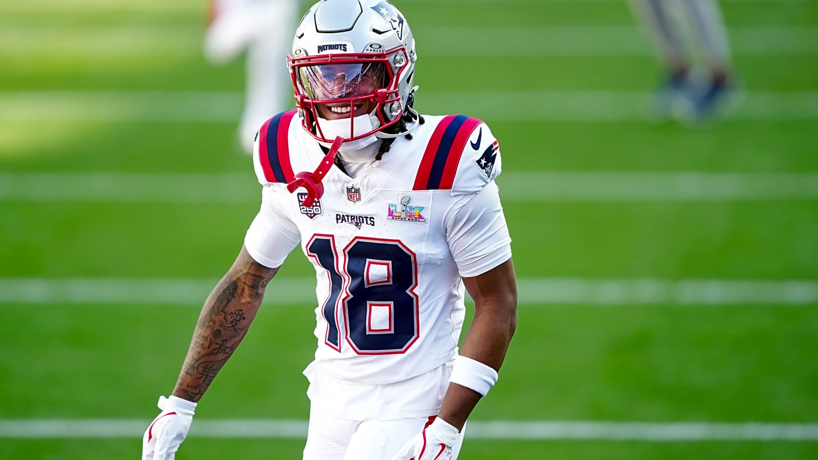 Patriots WR chases down Super Bowl streaker