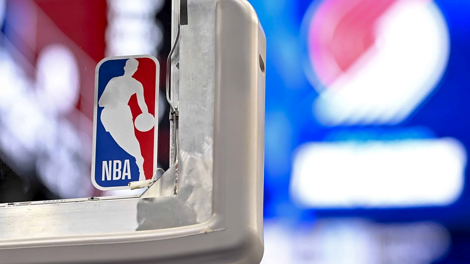 Dallas Mavericks Fans Likely at Risk for Fake Merchandise