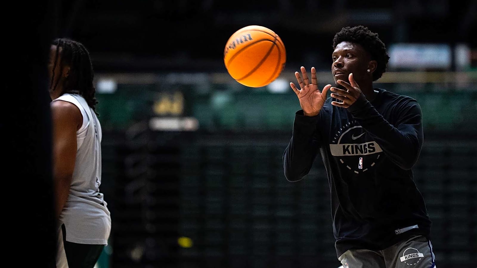 Bulls Sign Isaiah Stevens