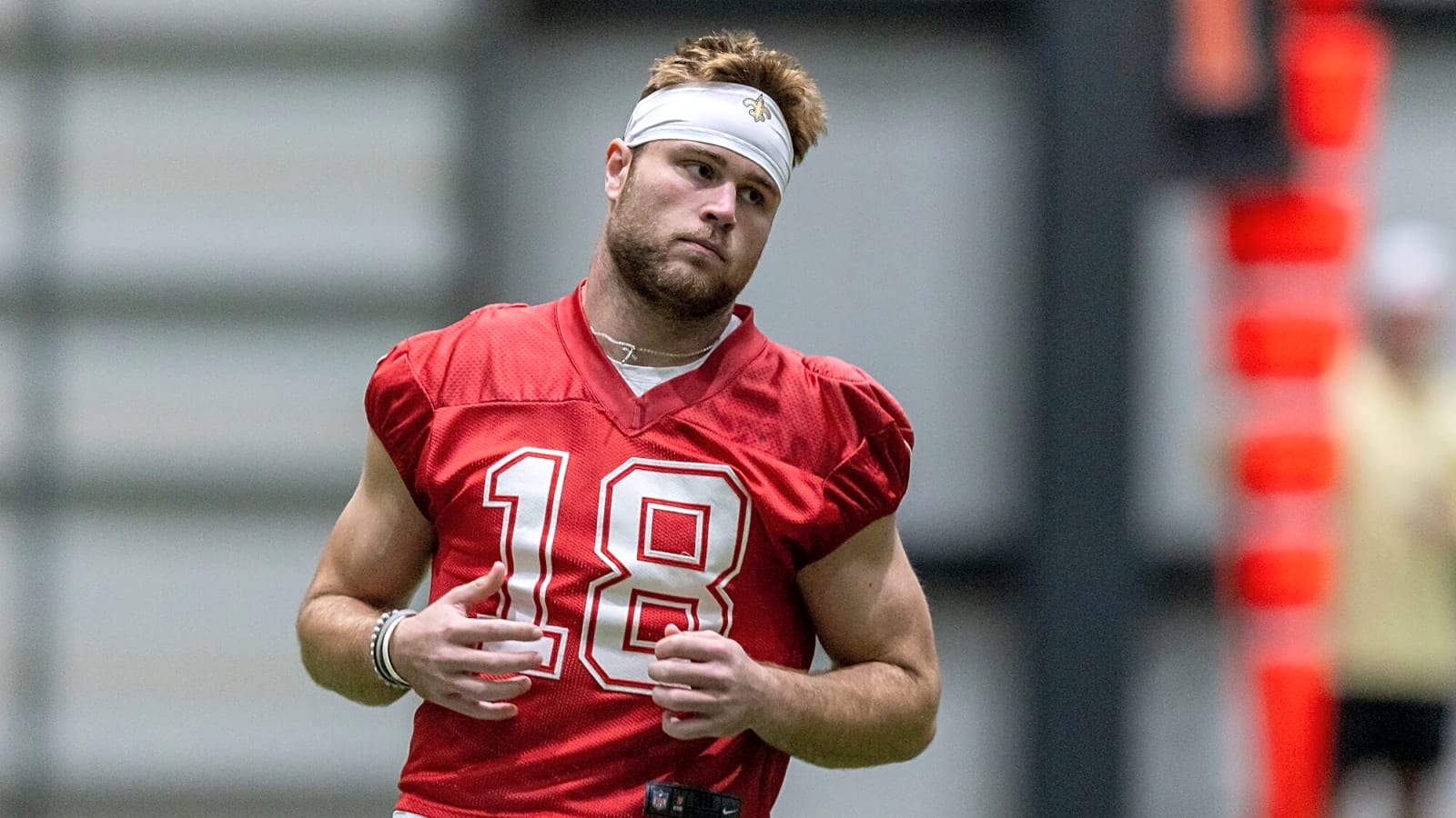 Saints sign new QB following Derek Carr's retirement