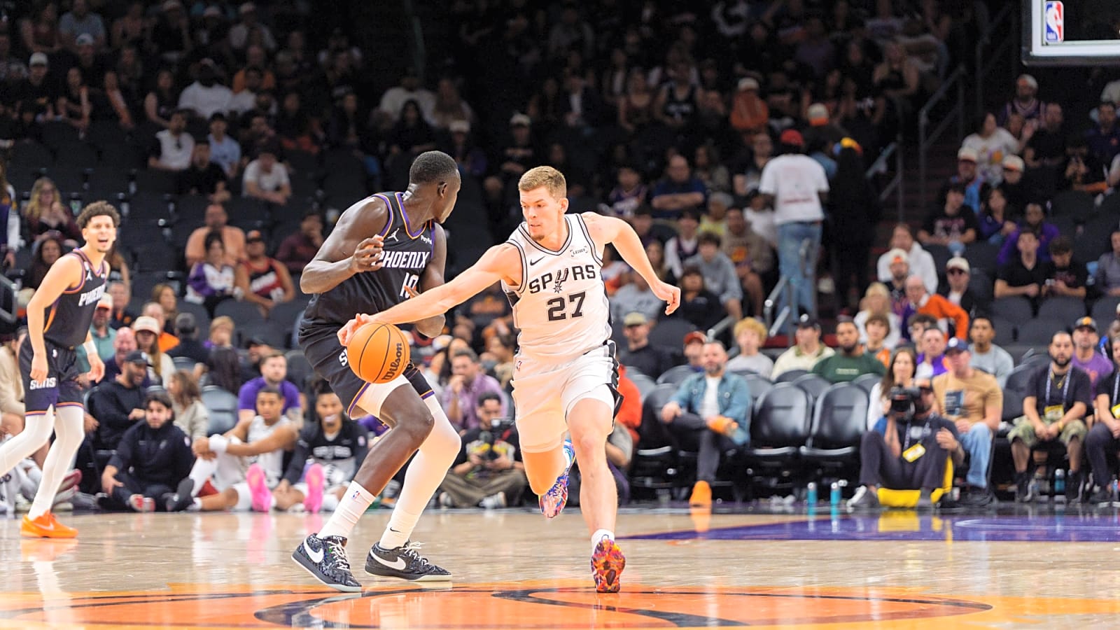 Cavaliers To Sign Riley Minix To Two-Way Deal