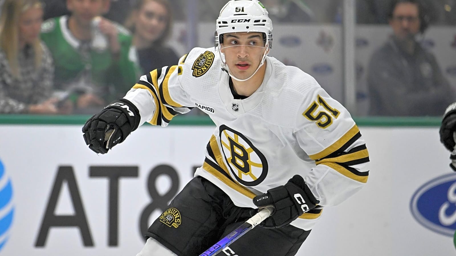 Bruins sign Matt Poitras to one-year extension