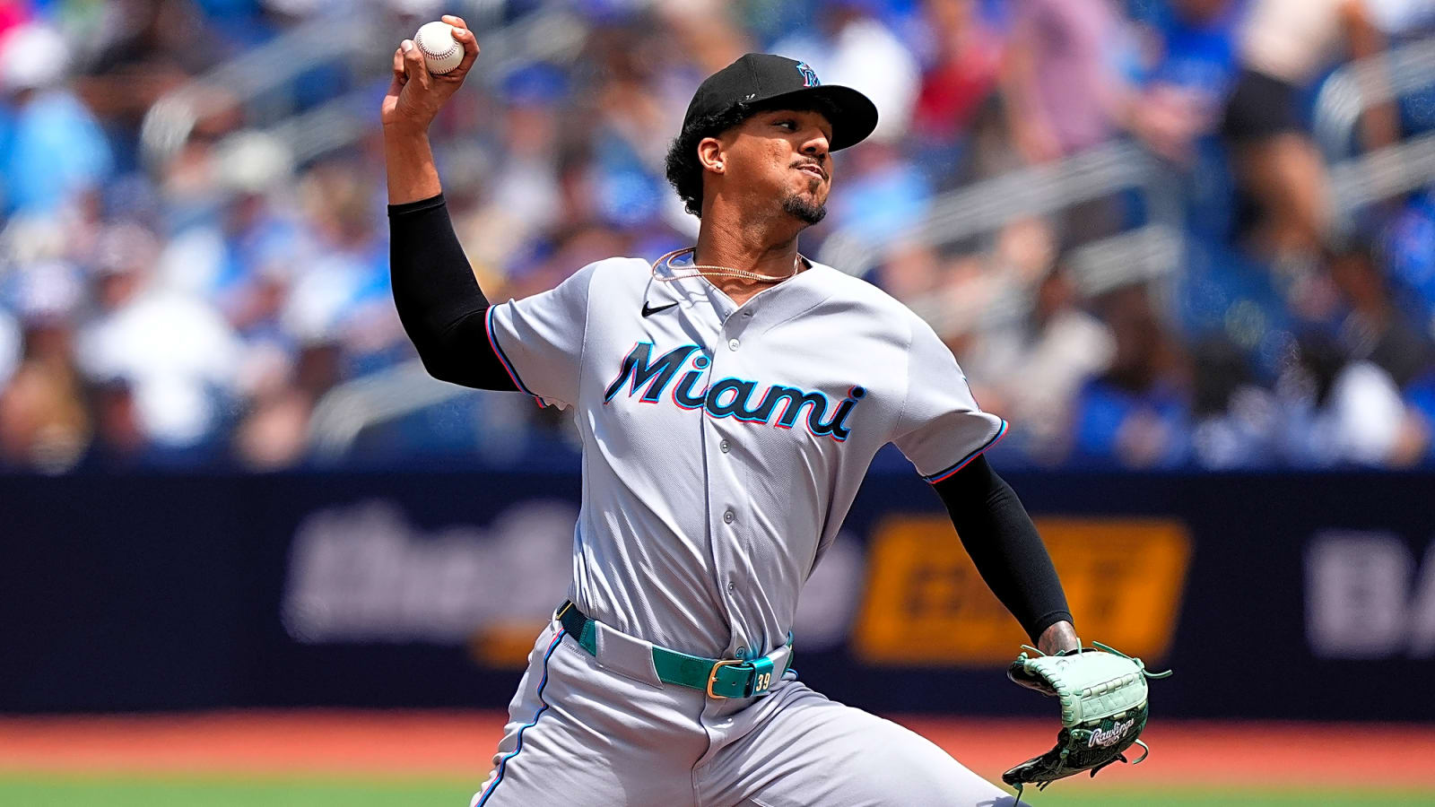 Marlins pitcher suffers a serious injury while stretching