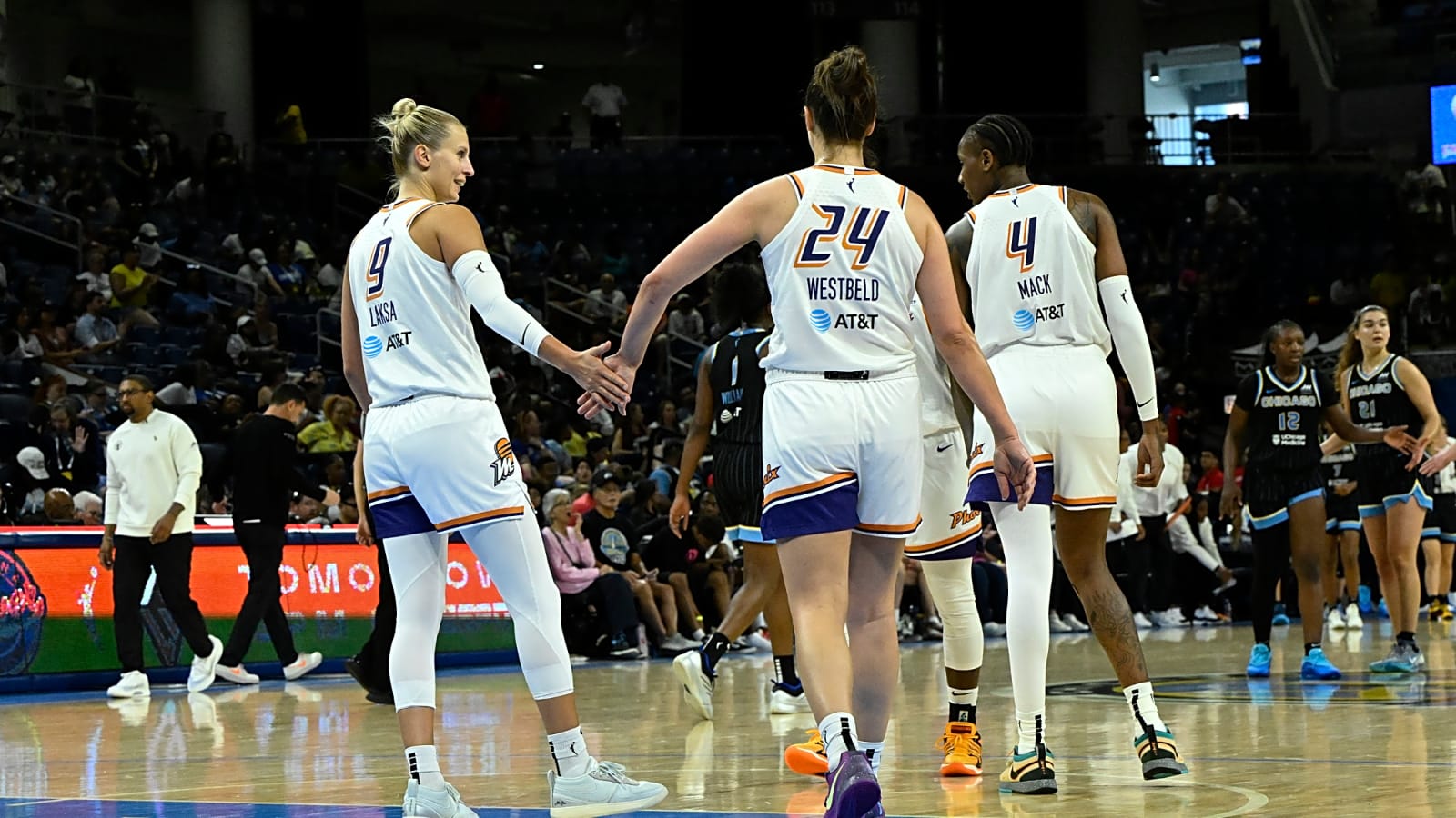 Why was the Phoenix Mercury’s latest road trip historic?