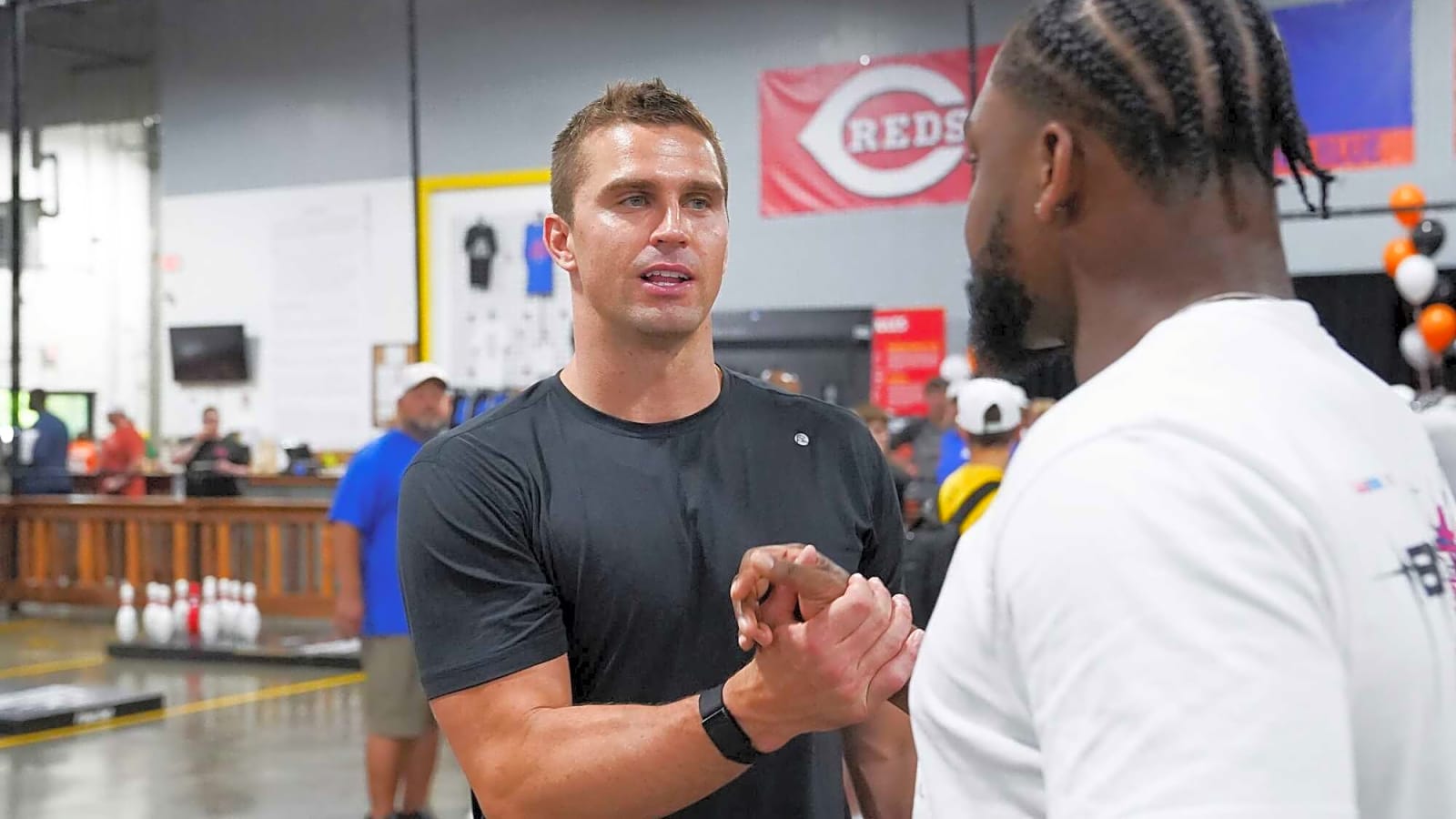 Sam Hubbard throws more support Trey Hendrickson&#39;s way as Bengals training camp nears