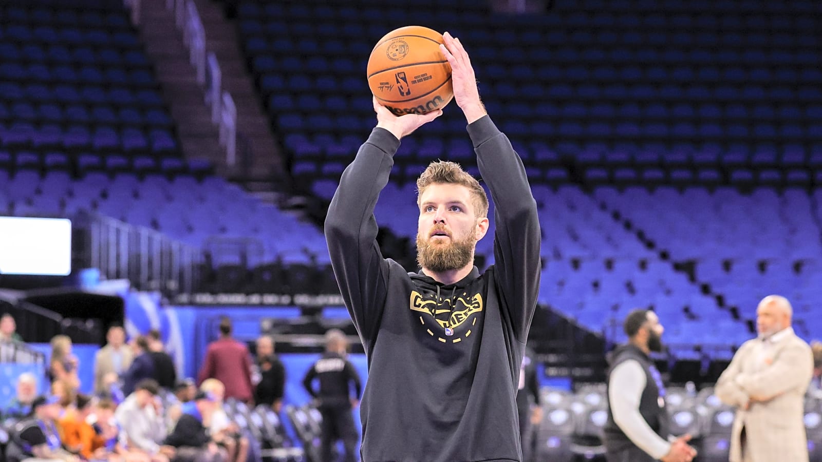 Cavs’ Dean Wade ruled out after landing on ball boy in warmups