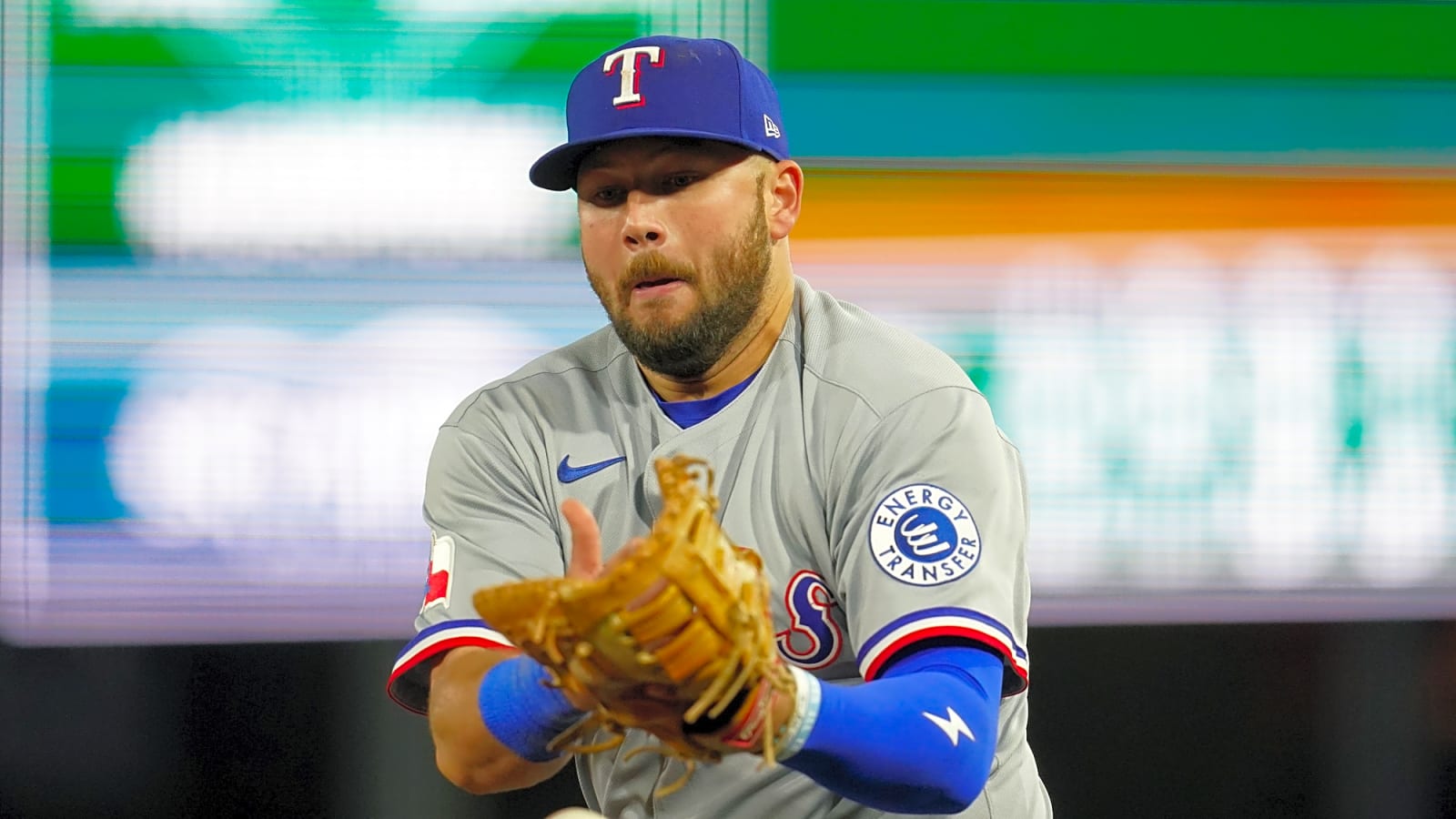Rangers to option offseason acquisition to Triple-A