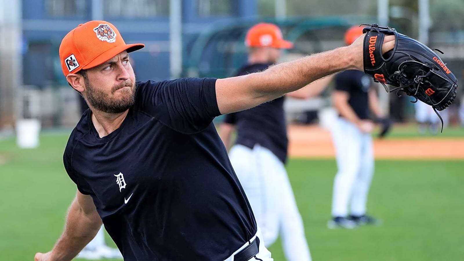 Tigers righty undergoes season-ending shoulder surgery