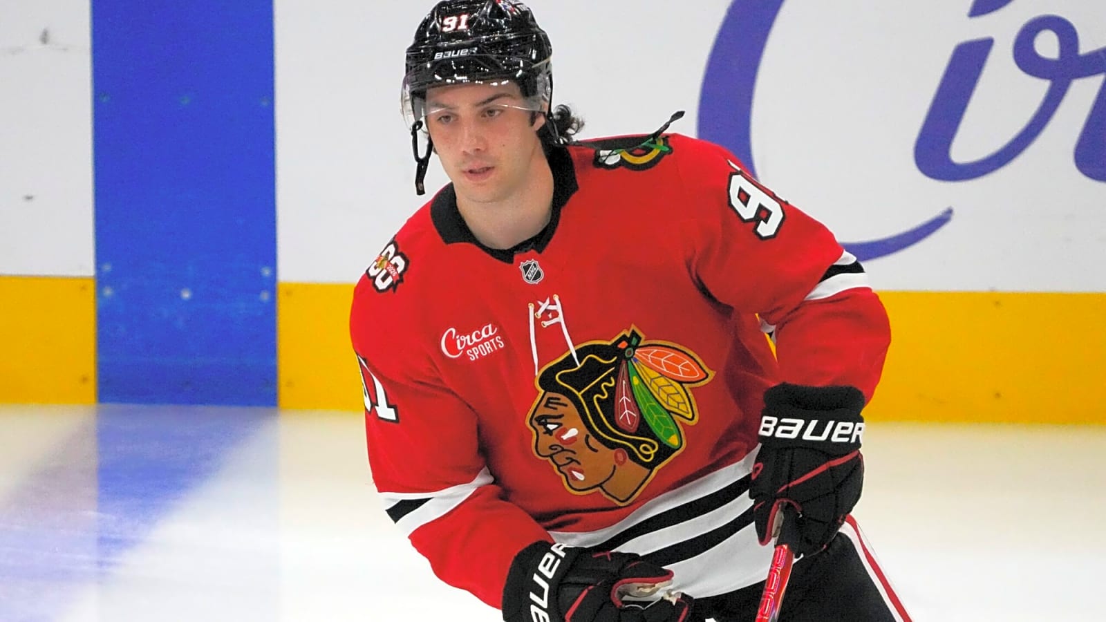 Blackhawks’ Frank Nazar, Andre Burakovsky return to lineup against Hurricanes