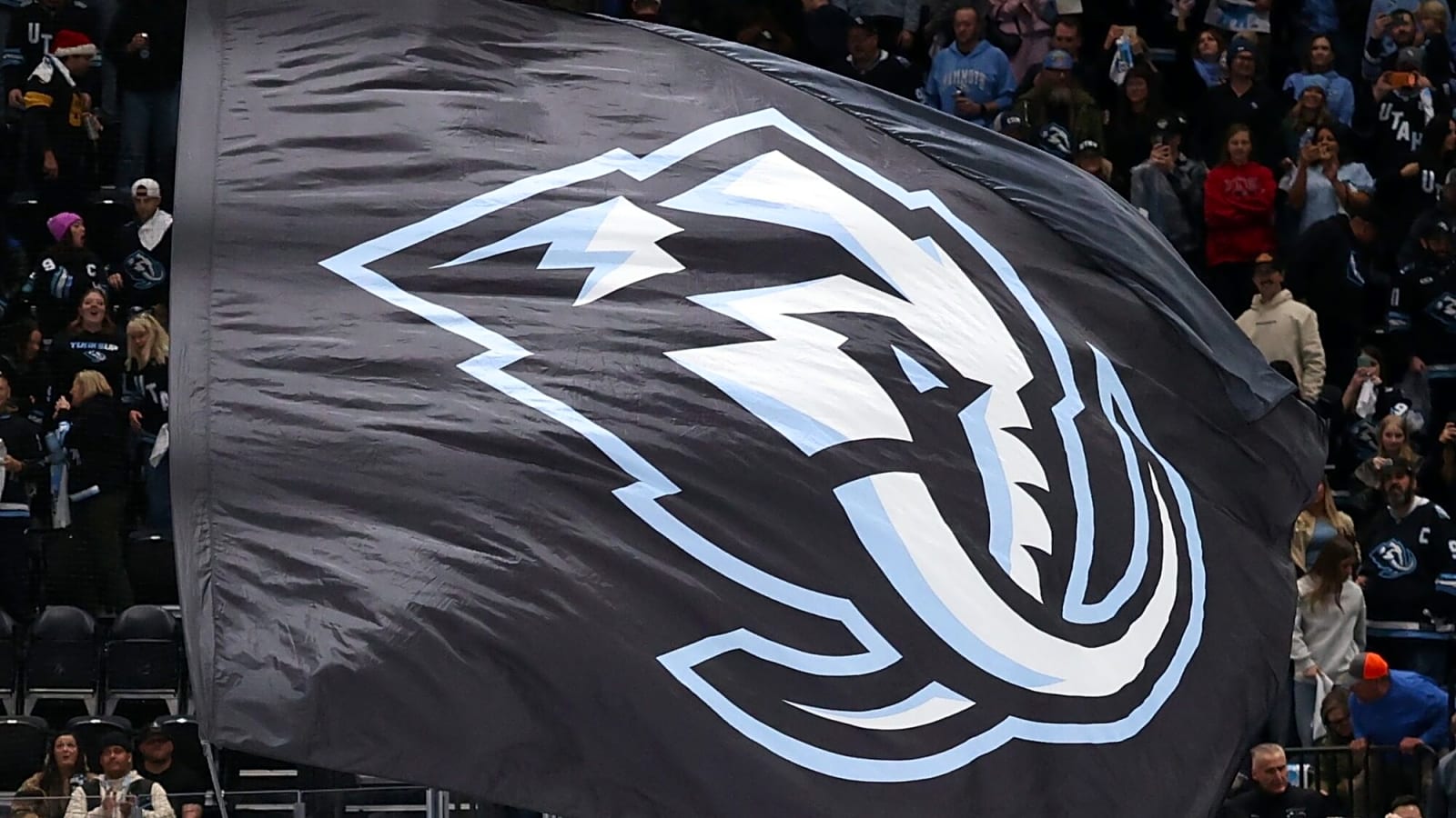 Mammoth sign Gregor Biber to entry-level contract