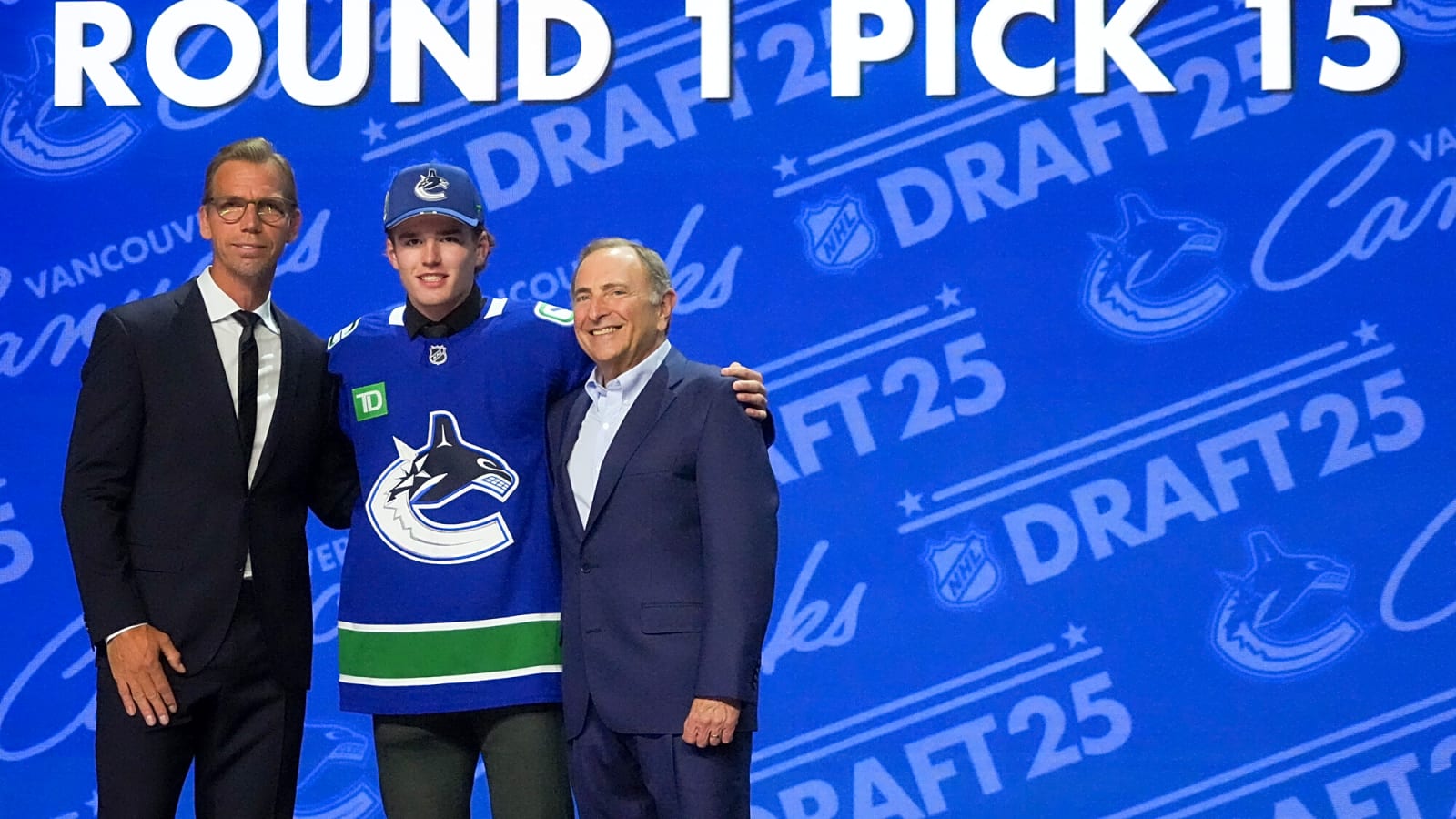 Canucks rank 26th on The Athletic’s front office confidence survey