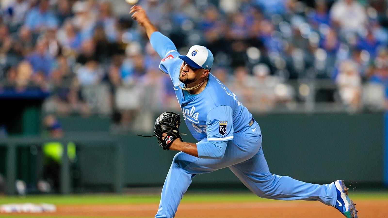 Carlos Estévez To Undergo Shoulder Surgery