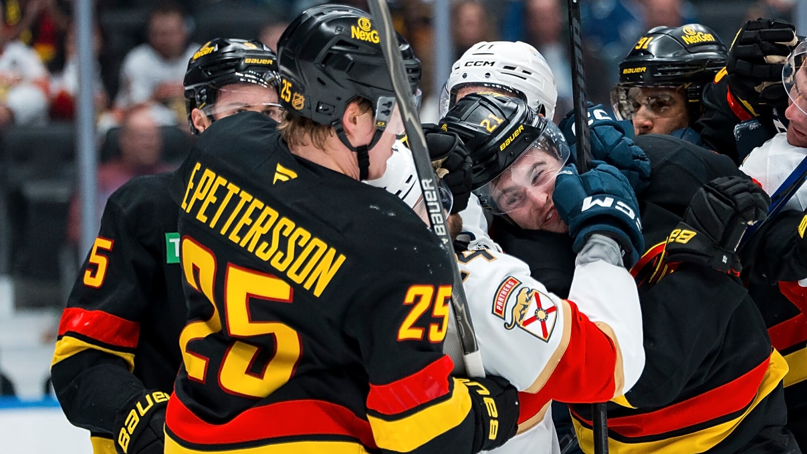 Canucks youngsters keep things light in post-practice fighting practice