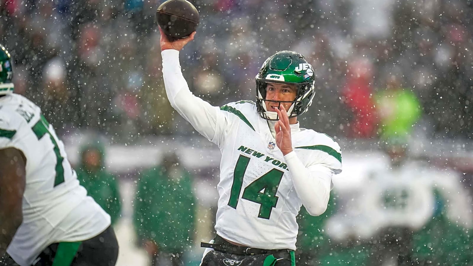 Atlanta Falcons: Add Right-Handed QB With 33 Starts