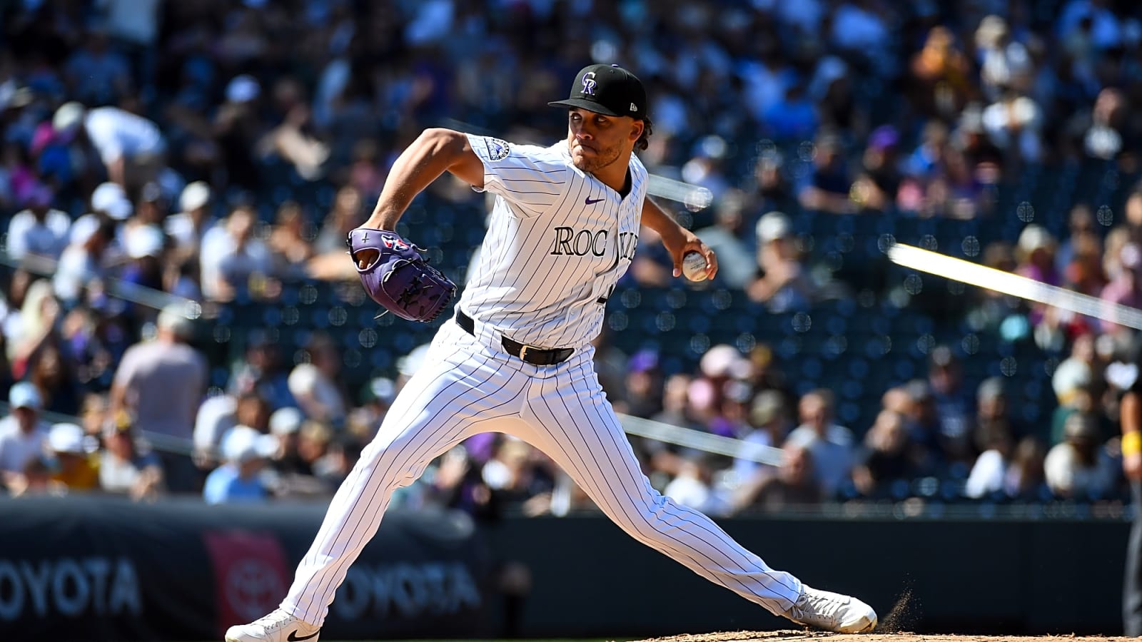 Cardinals Designate Luis Peralta For Assignment