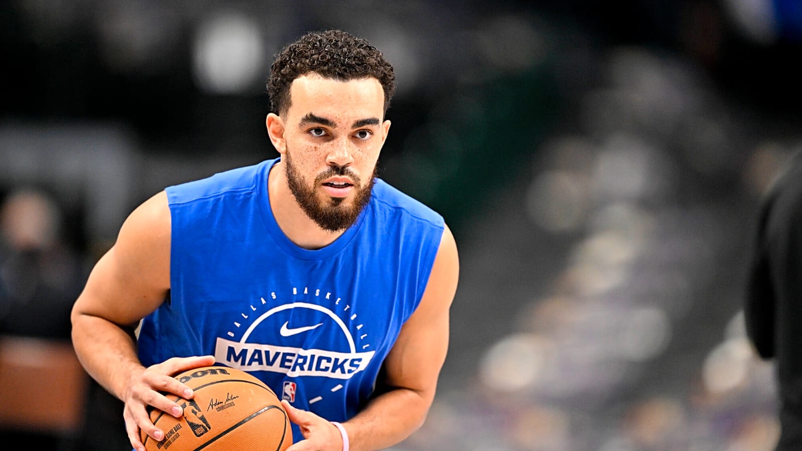 Mavericks to waive veteran guard Tyus Jones