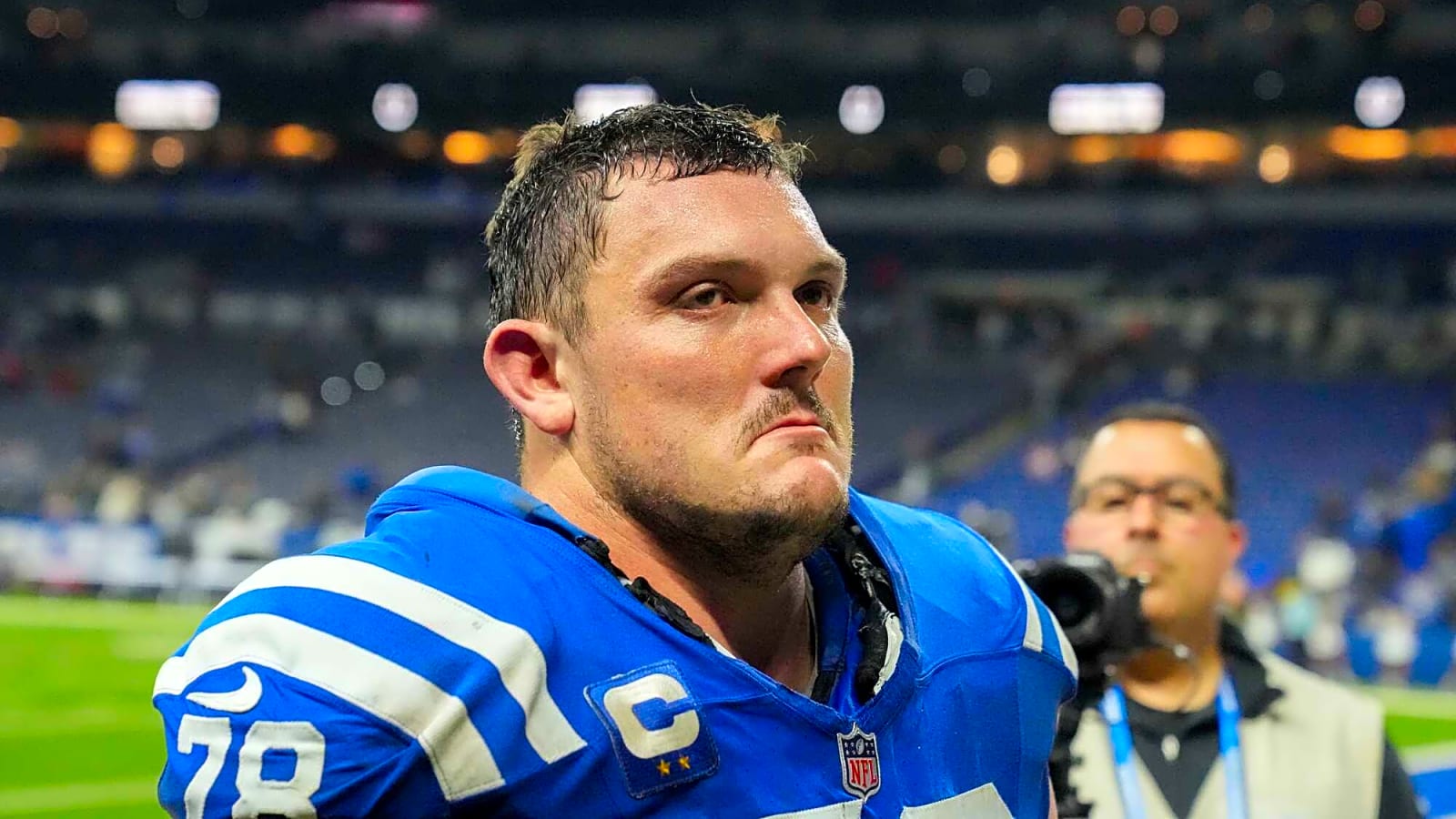 Four-time Pro Bowler retires amid concussion issues