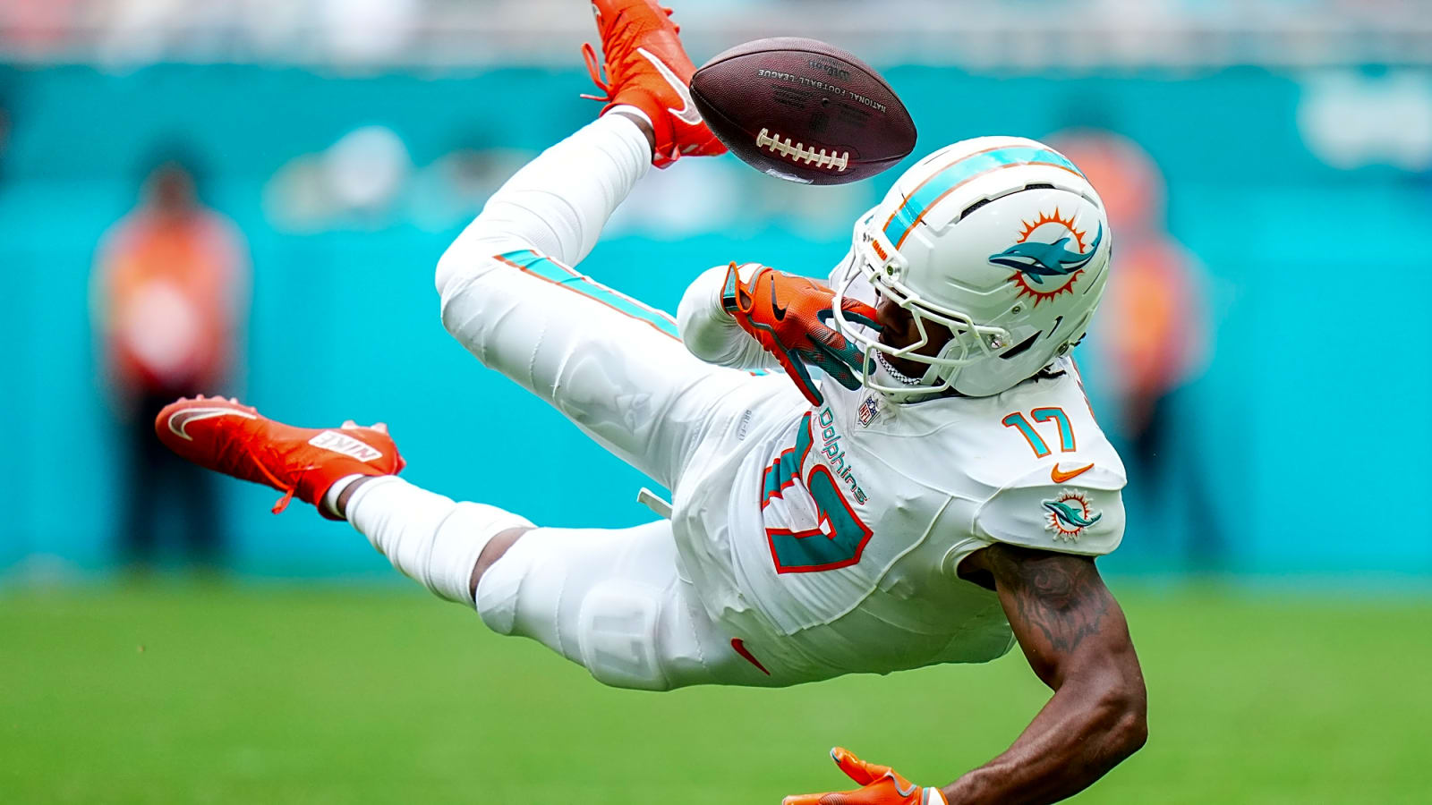 Dolphins Have No Interest In Trading WR Jaylen Waddle