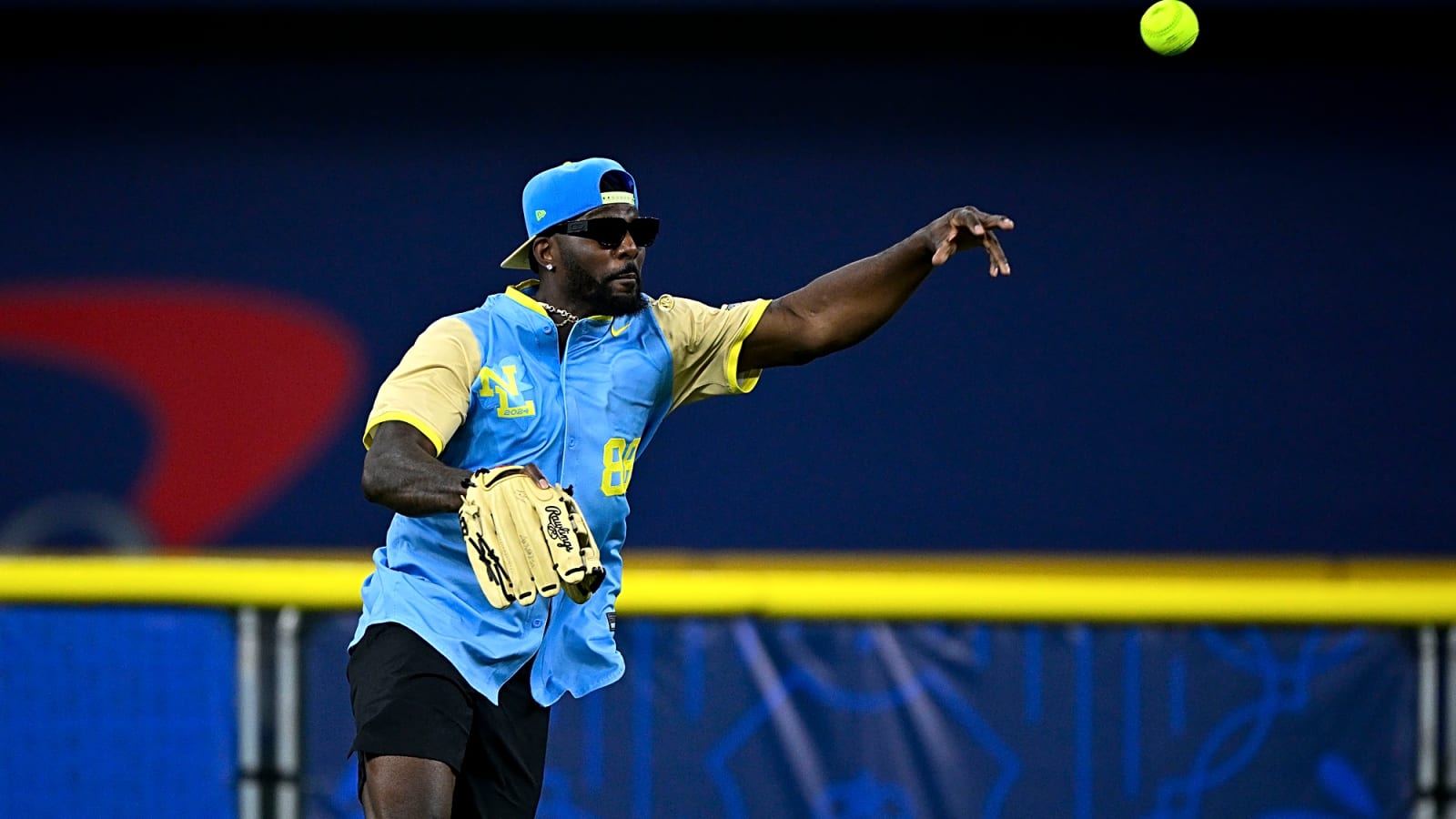 After Starting Football Just 1 Year Ago, Dez Bryant’s Son Is Already Turning Heads With His Receiving Skills
