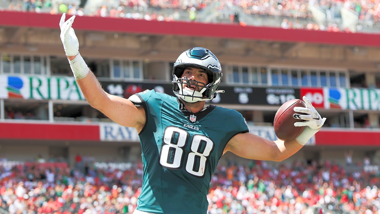 Eagles Thursday Practice Report: Dallas Goedert Returns