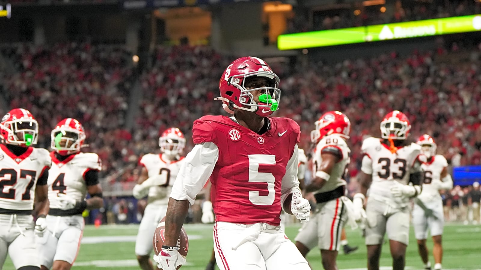 Alabama Crimson Tide WR Germie Bernard had one of the best catches of the college football season