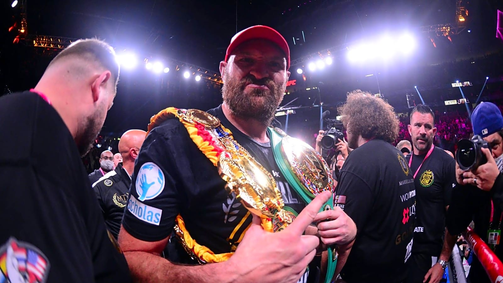 Tyson Fury Announces 3rd Fight With Oleksandr Usyk