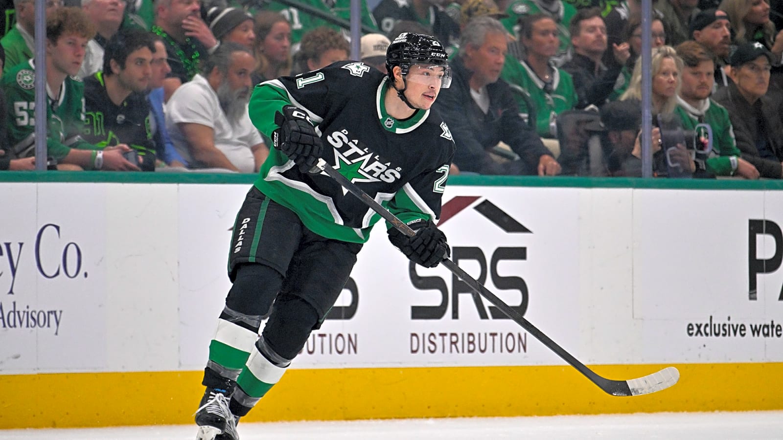 Dallas Signs Jason Robertson To One-Year Deal