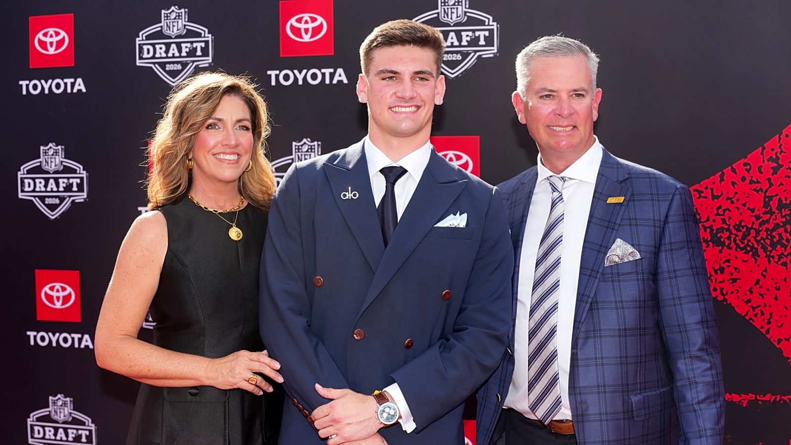 Report: Ty Simpson’s father consulted with NFL GM, was told he’s a first round pick before draft decision
