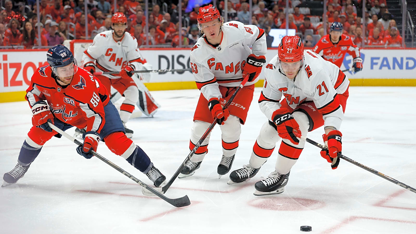 Breaking down Andrew Mangiapane’s fit on the Edmonton Oilers roster