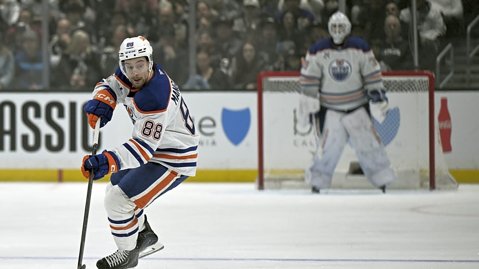 Oilers place Andrew Mangiapane, Alec Regula on NHL waivers