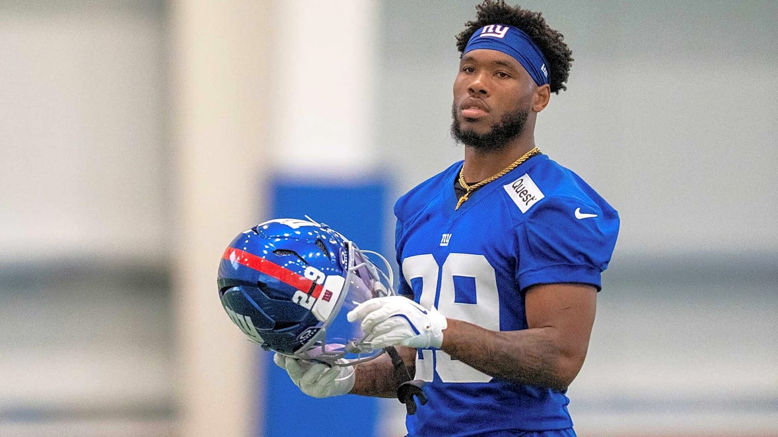 Tyrone Tracy Explains Giants QB Leadership Dynamic