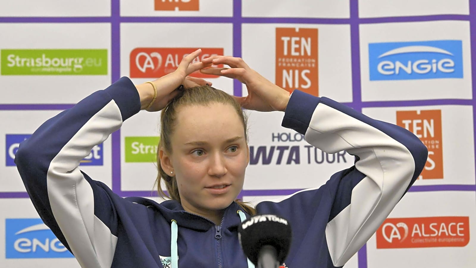 Elena Rybakina Is 'Pretty Happy' With Her New Coaching Team After a Turbulent Few Months on Tour
