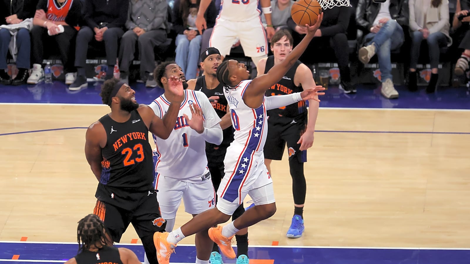76ers Snap Exhausted Knicks’ Winning Streak
