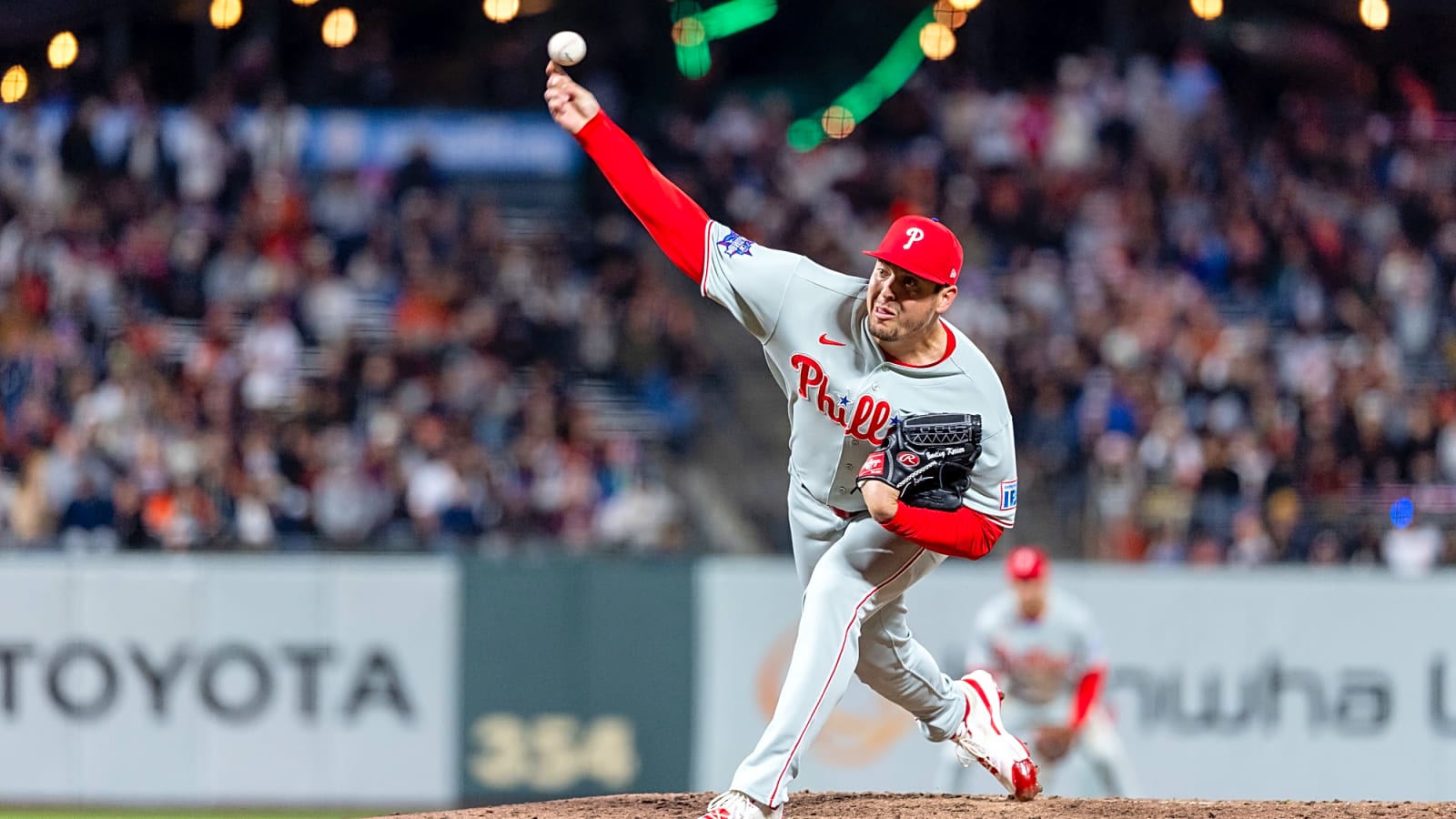 Brad Keller's injury leaves the Phillies desperate for bullpen help