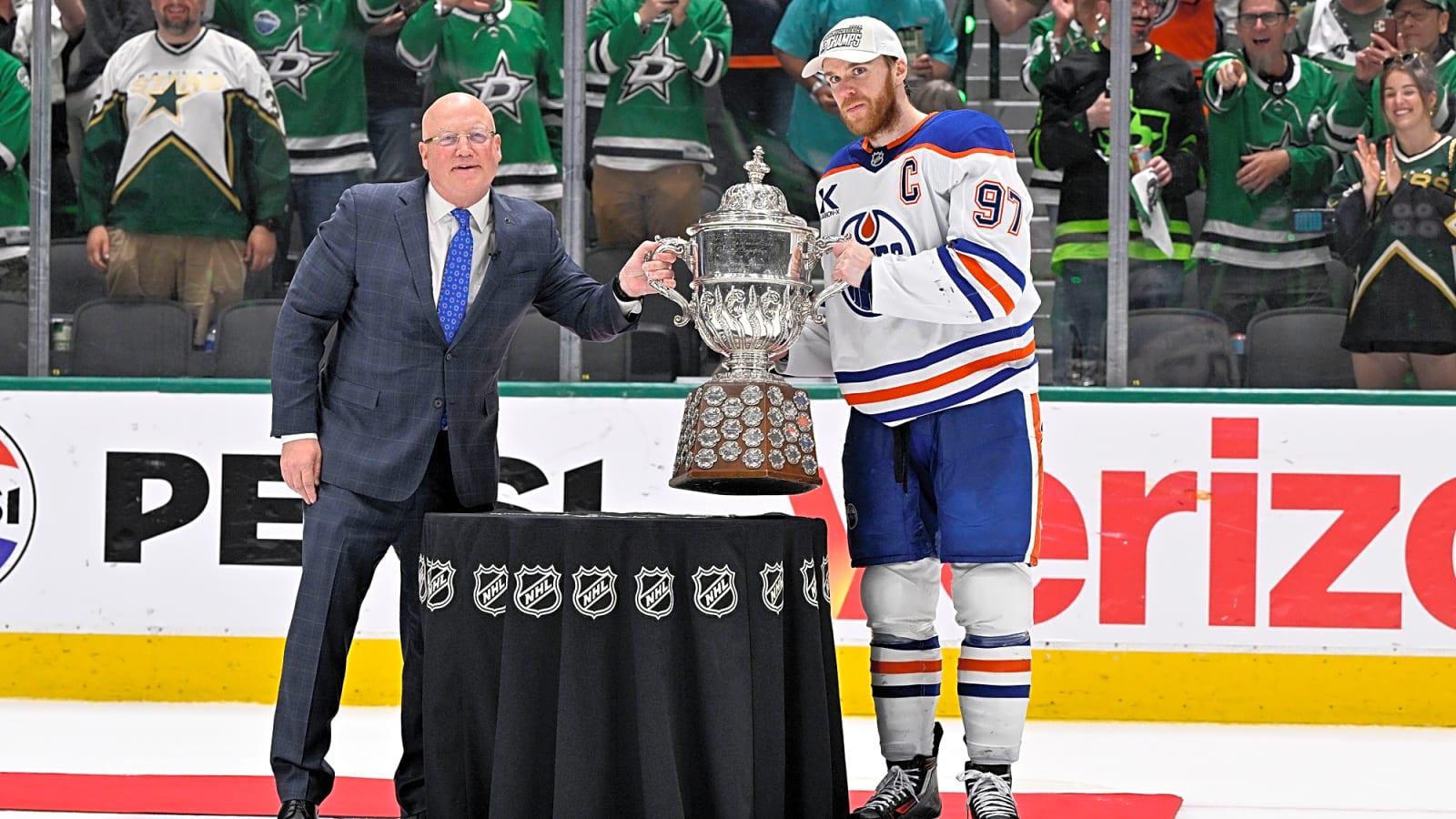 Resurfaced Clip of Connor McDavid&#39;s Game 7 Heartbreak Has Fans Believing Oilers Will Finish the Job