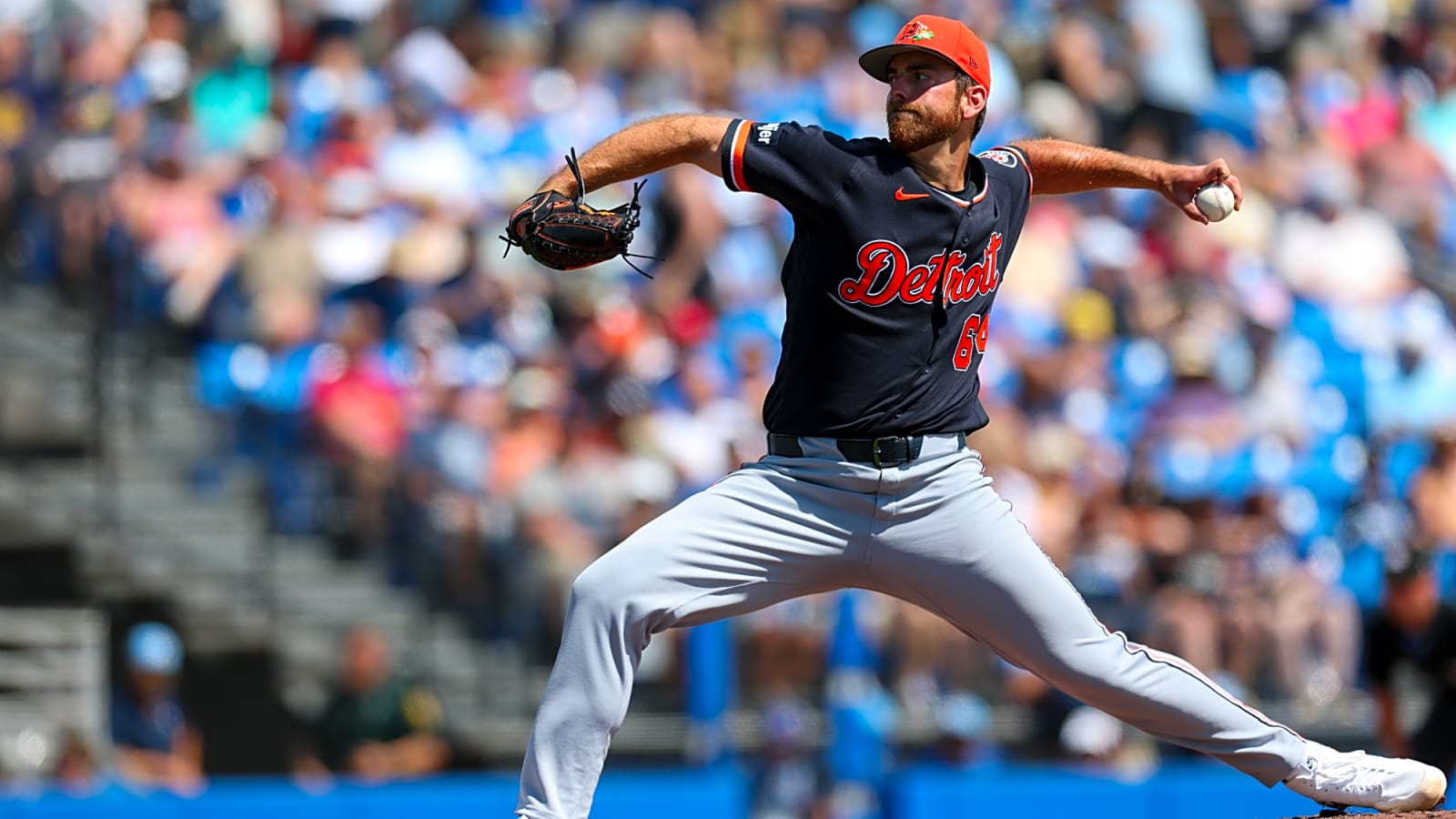 Tigers Release Bryan Sammons, Dugan Darnell