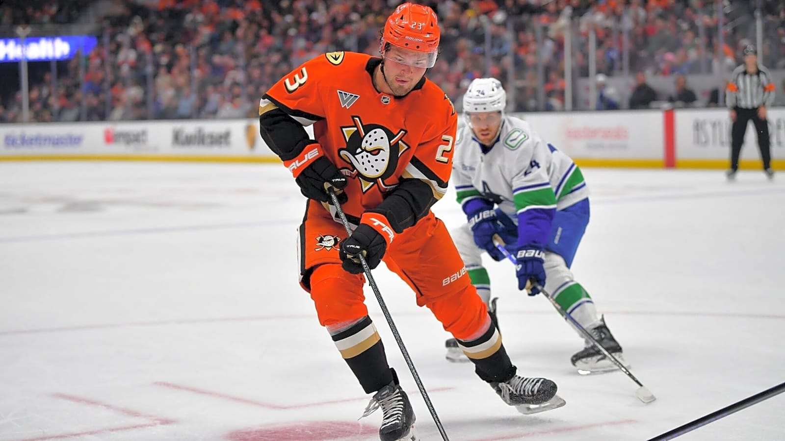 Potential Canucks trade target Mason McTavish re-signs with Ducks