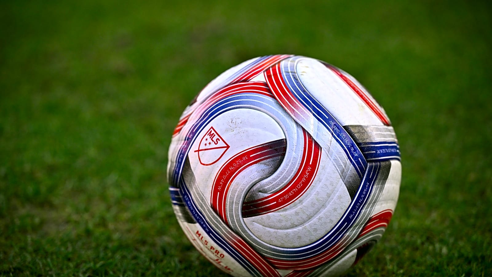 Chelsea seriously exploring Tottenham target who has been a rock at the back for EPL club in table’s top half