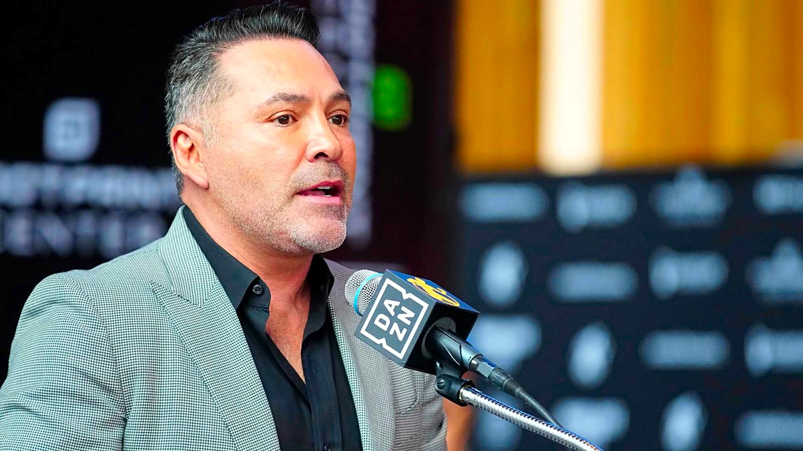 Oscar De La Hoya Trolls Berlanga With Savage Reaction After Vicious Knockout