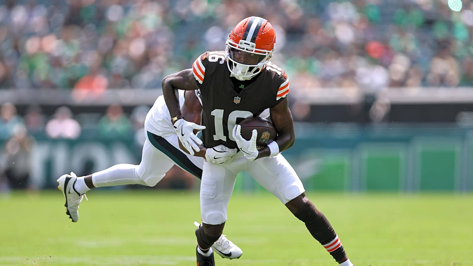 Browns Releasing WR Diontae Johnson