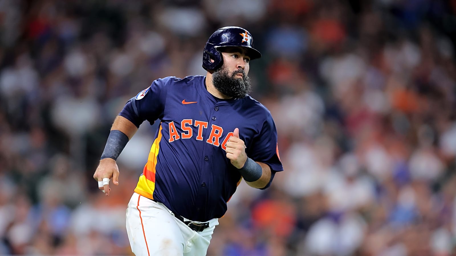 Luis Guillorme elects free agency