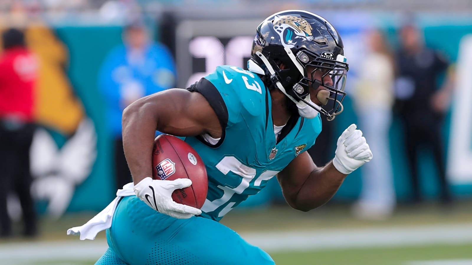 Jaguars RB Bhayshul Tuten To Undergo Surgery On Injured Finger